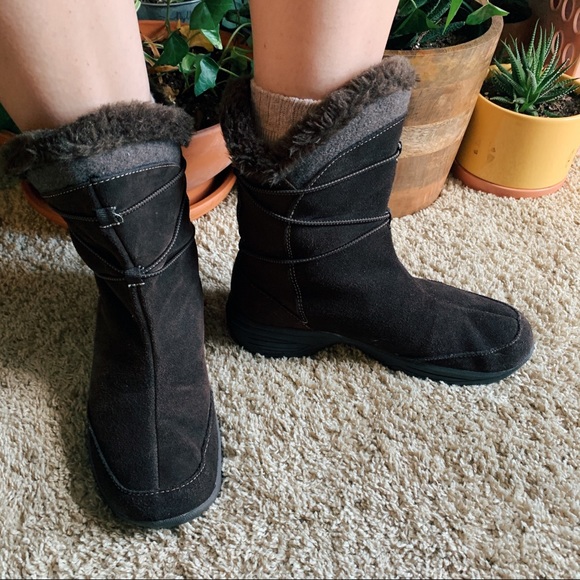 Mid calf Winter Boots - Picture 3 of 5